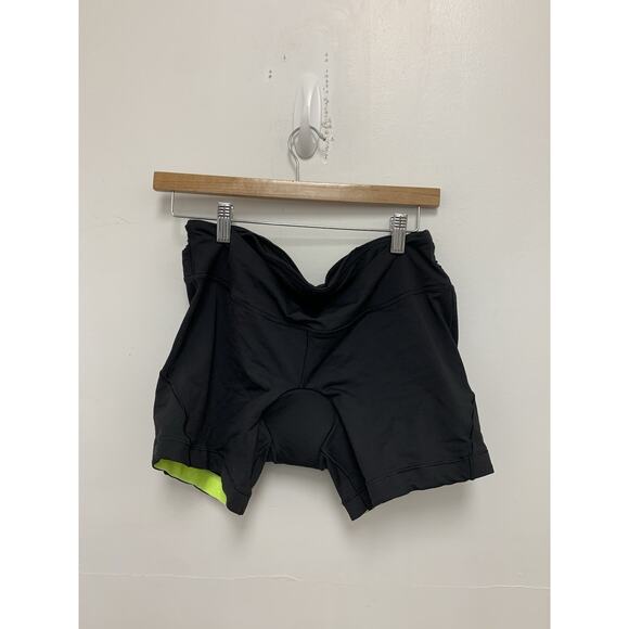 Lululemon Women’s Run Athletic Cycling Padded Booty Shorts- Size 12 Black - Picture 1 of 3